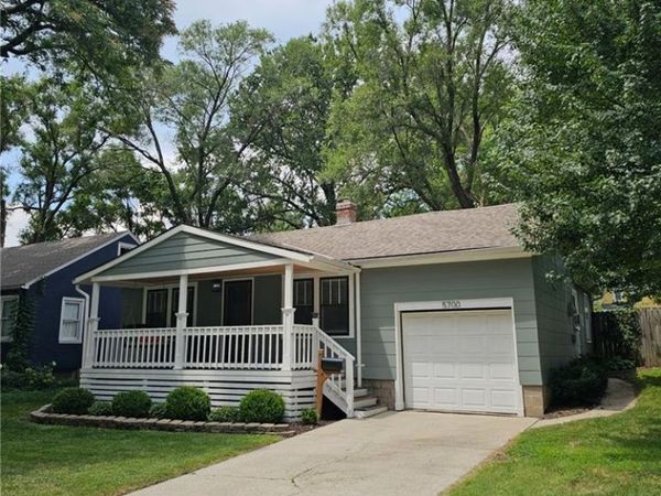 5700 Reeds Road, Mission, KS 66202