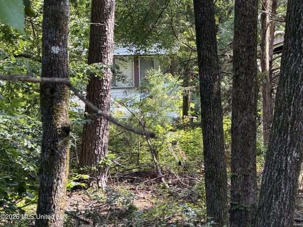 4555 Sardis Lake Drive, Batesville, MS 38606