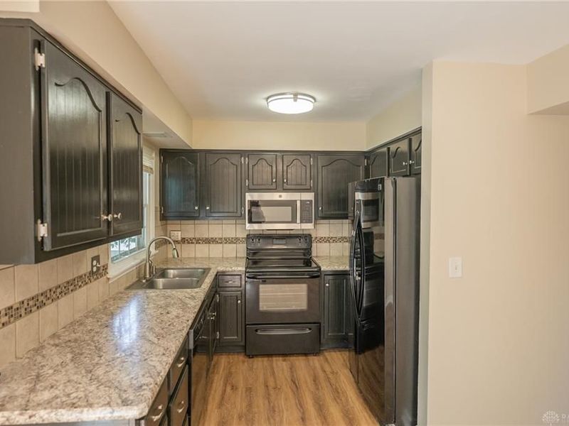 402 Gwinnett Commons, Washington Township, OH 45459 Photo 11