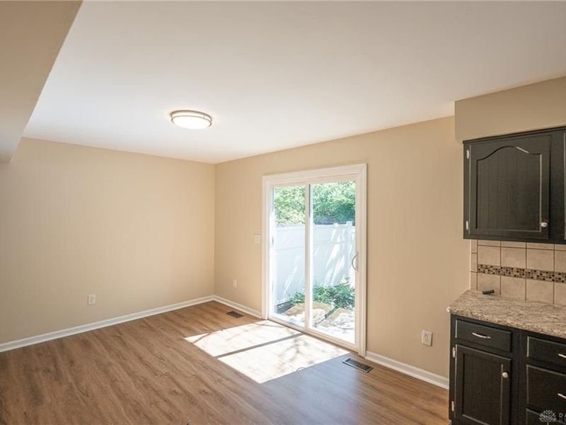 402 Gwinnett Commons, Washington Township, OH 45459 Photo 12
