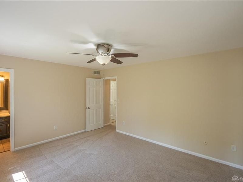 402 Gwinnett Commons, Washington Township, OH 45459 Photo 17