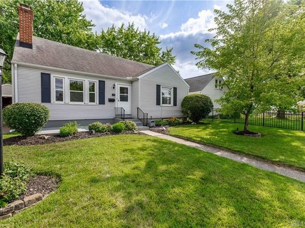 404 E Dorothy Lane, Kettering, OH 45419