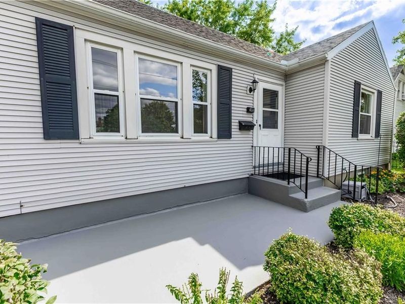 404 E Dorothy Lane, Kettering, OH 45419 Photo 2
