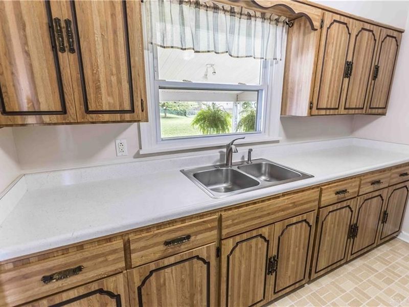 404 E Dorothy Lane, Kettering, OH 45419 Photo 7