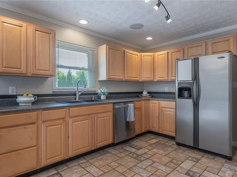 3641 Napanee Drive, Beavercreek, OH 45430 Photo 12
