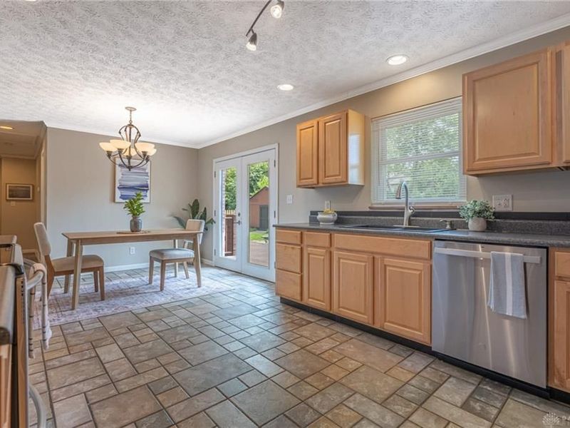 3641 Napanee Drive, Beavercreek, OH 45430 Photo 13