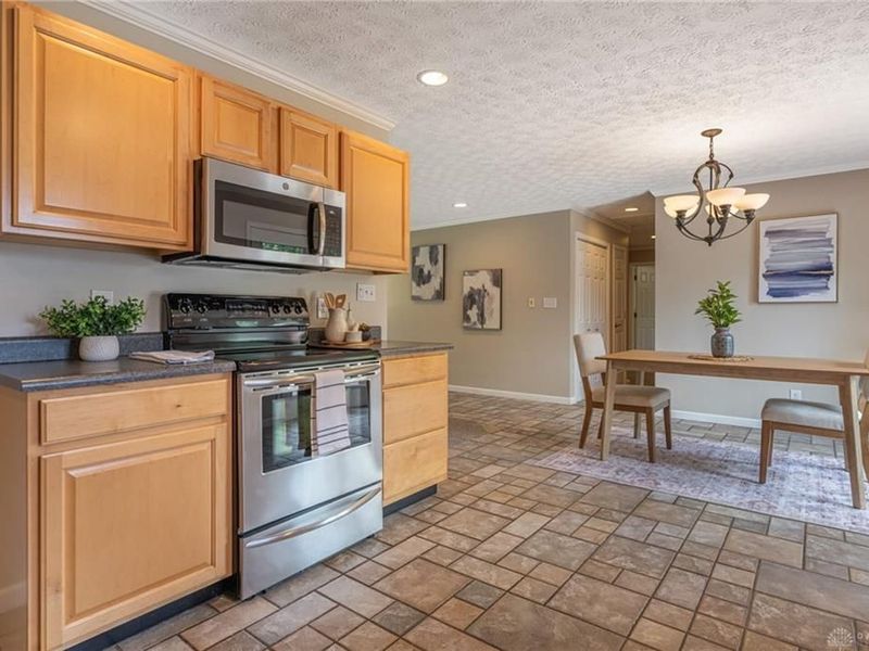 3641 Napanee Drive, Beavercreek, OH 45430 Photo 14