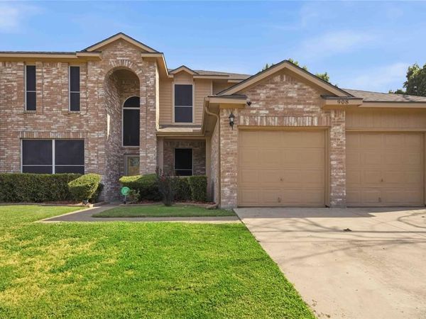 908 Chauvin Drive, Cedar Hill, TX 75104