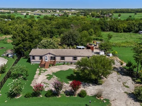18837 Mona Drive , Nevada, TX 75173