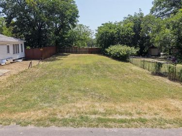 336 Leads Street, Dallas, TX 75203