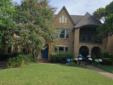 6209 Richmond Avenue, Dallas, TX 75214
