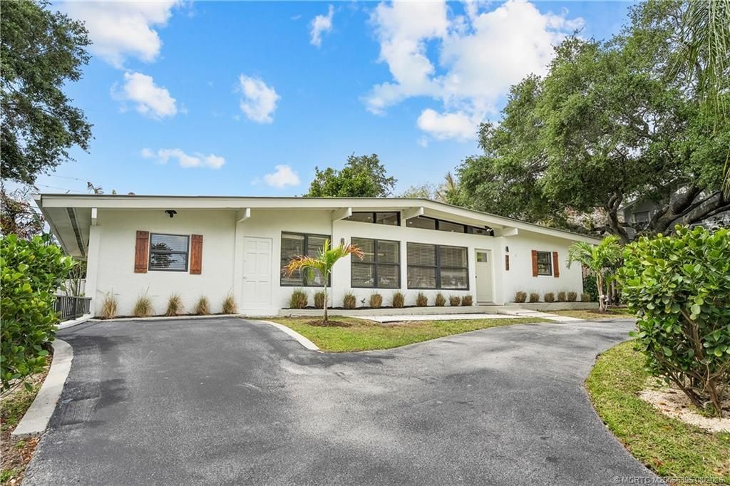 1944 NE Lake Place, Jensen Beach, FL 34957 Photo