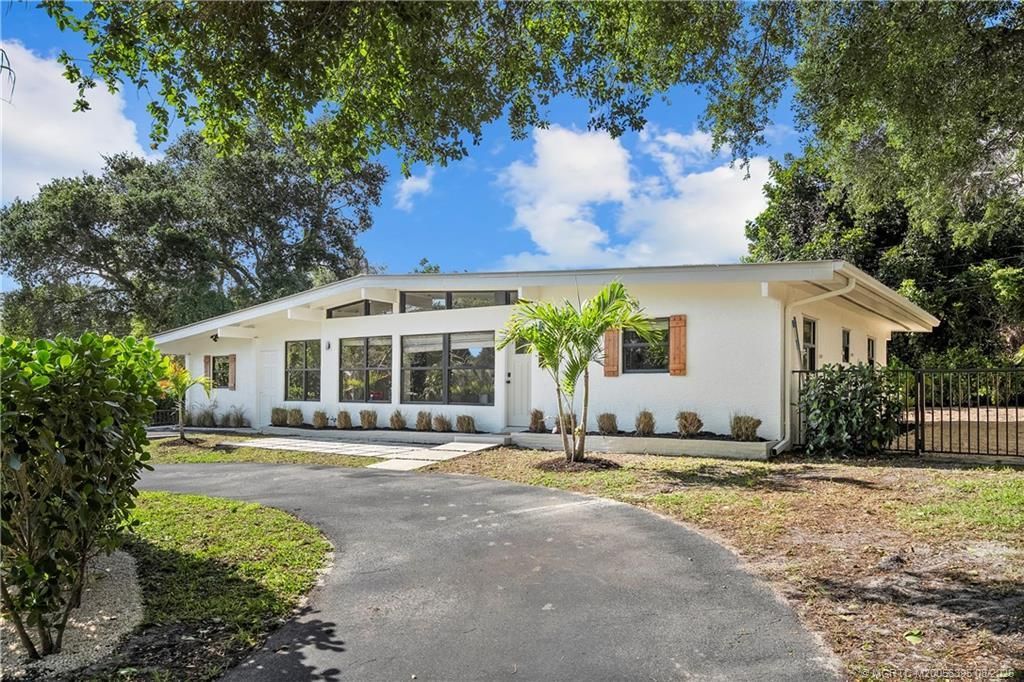1944 NE Lake Place, Jensen Beach, FL 34957 Photo
