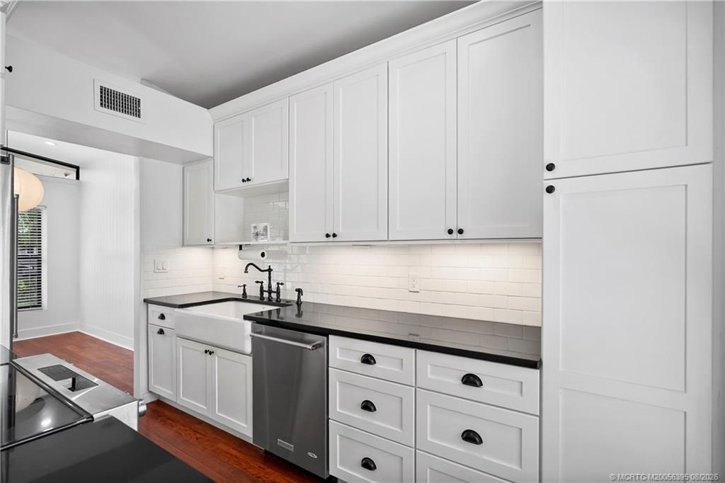 1944 NE Lake Place, Jensen Beach, FL 34957 Photo