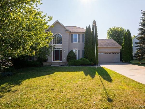 5955 Pinehurst Court , Lake View, NY 14085
