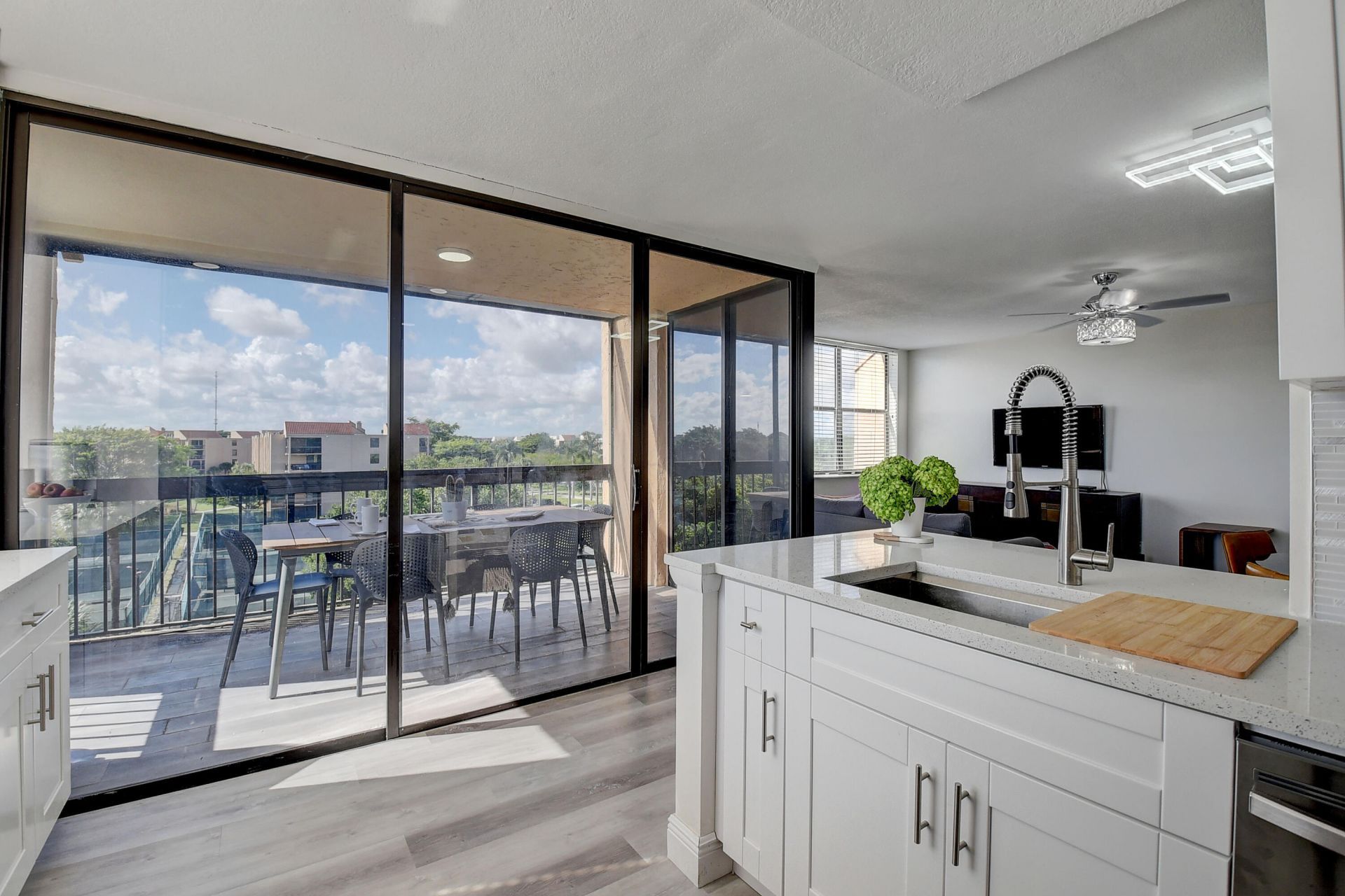 600 Egret Circle, Unit 7505, Delray Beach, FL 33444 Photo