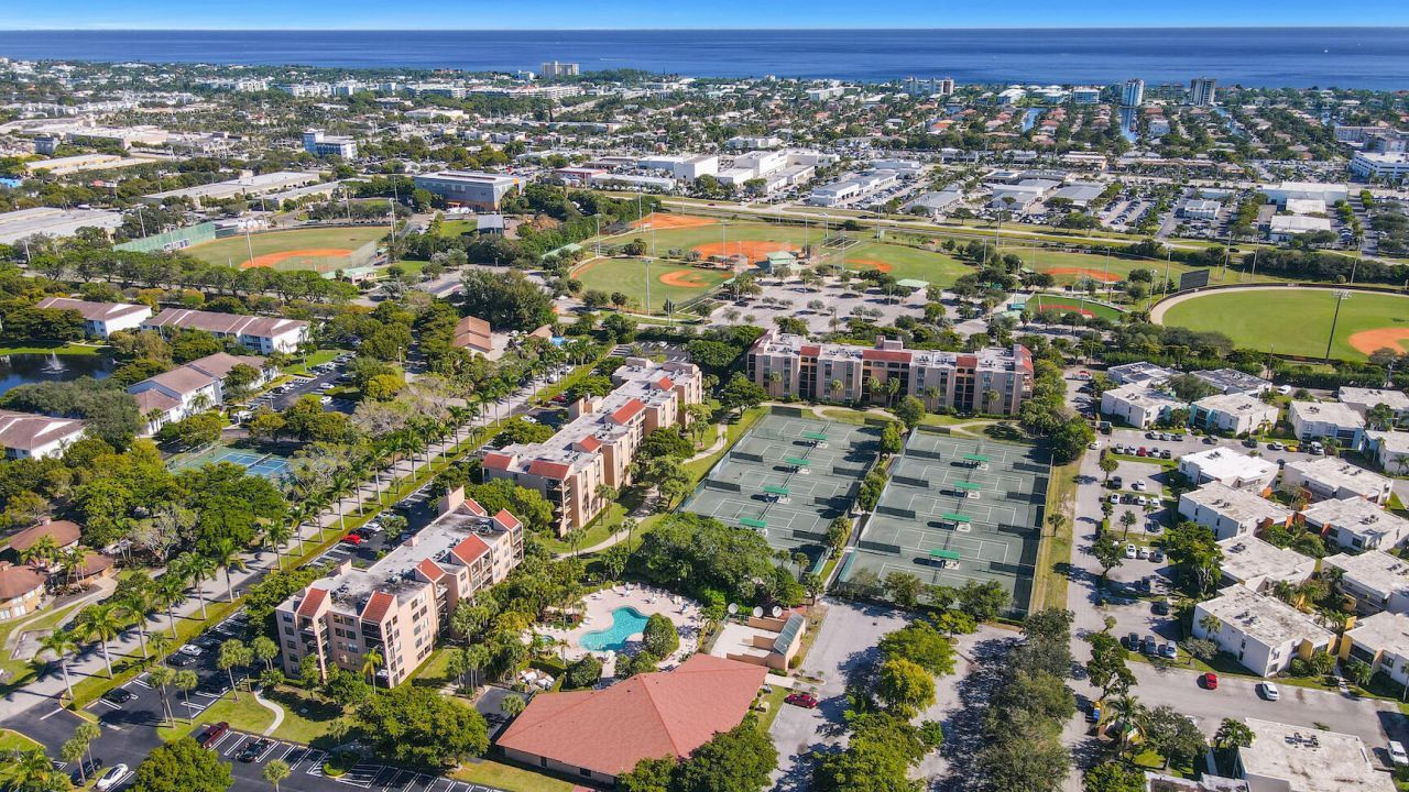 600 Egret Circle, Unit 7505, Delray Beach, FL 33444 Photo