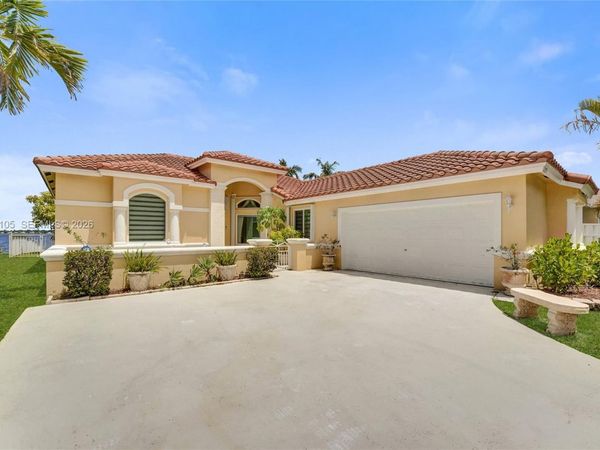 2339 NW 195th Ave , Unit 2339, Pembroke Pines, FL 33029