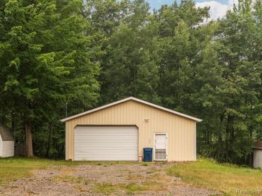 2117 Courtney Drive, Hamilton Township, Mi 48625