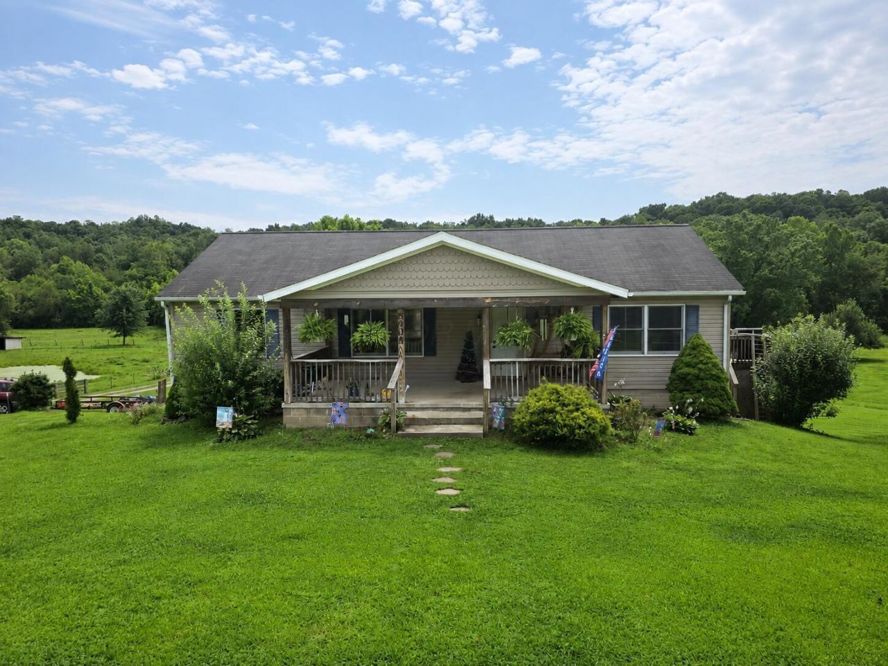 8005 Stone Castle Road, Athens, OH 45701 Main Photo