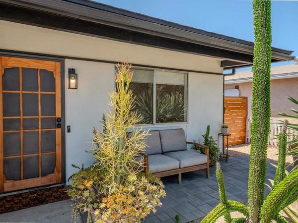 885 Via Felicidad, Vista, CA 92084