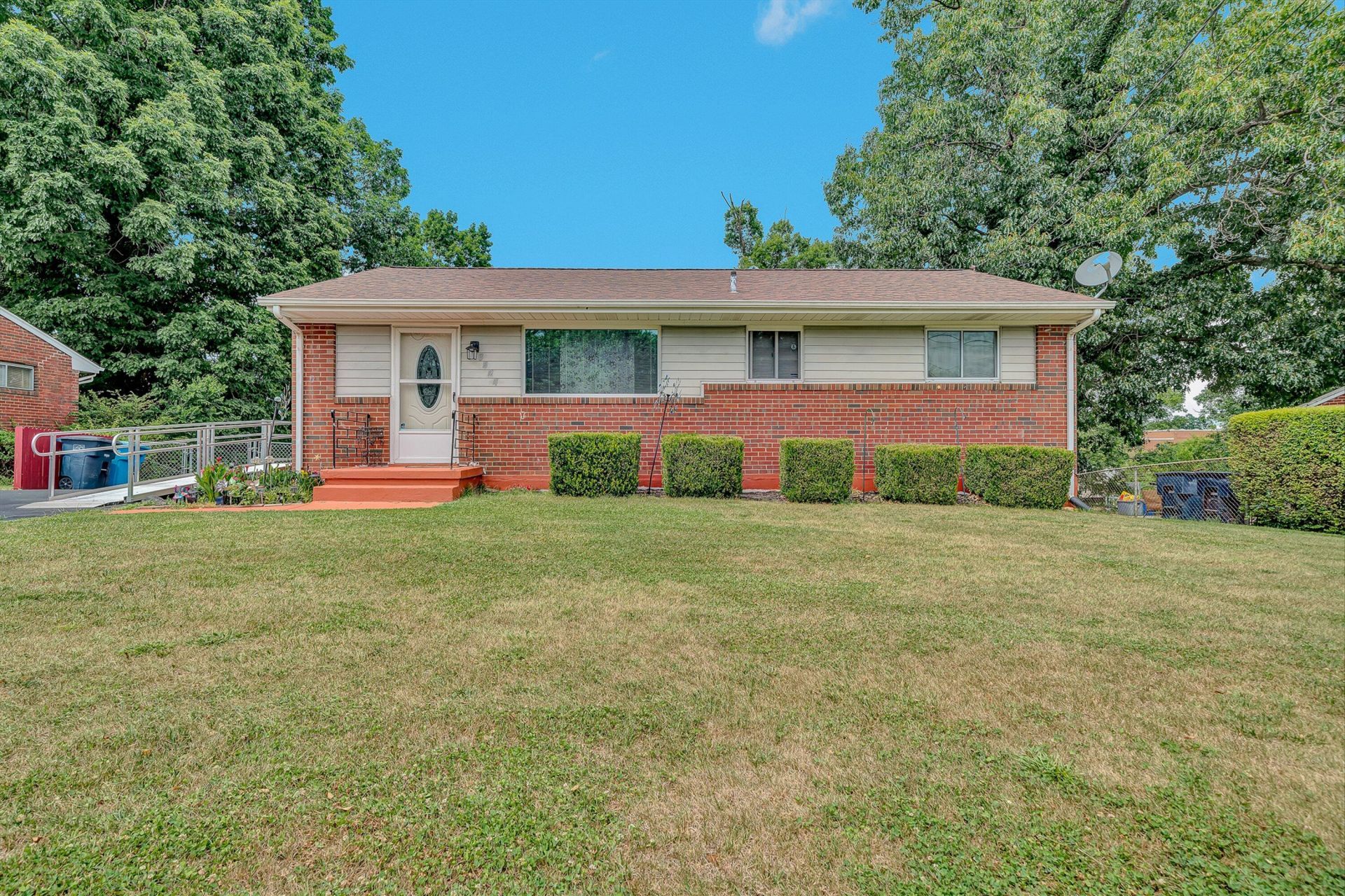 3621 Wilmont Ave Nw, Roanoke, VA 24017 Main Photo