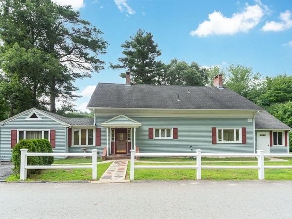 28 Highland St, Southborough, MA 01772