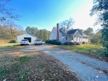 15352 Binns Road , Doswell, VA 23047