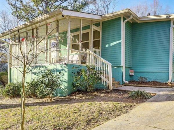 5480 Lucile Avenue , Stone Mountain, GA 30083