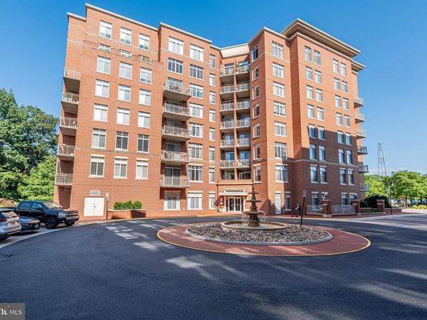 4480 MARKET COMMONS DRIVE, Unit 416, FAIRFAX, VA 22033