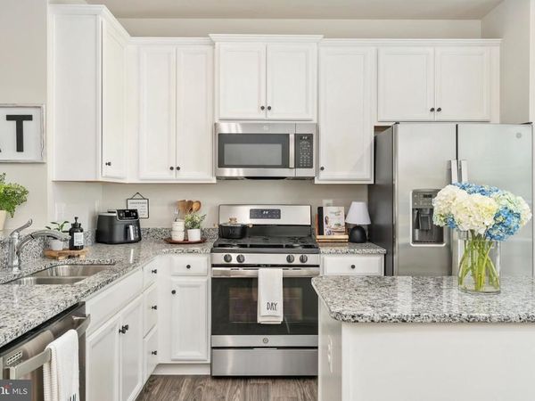 533 VIEW POINT WAY, FREDERICKSBURG, VA 22405