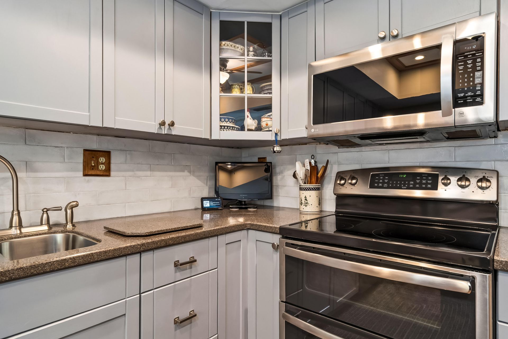 9533 NW 2nd Place, Unit 2-L, Coral Springs, FL 33071 Photo