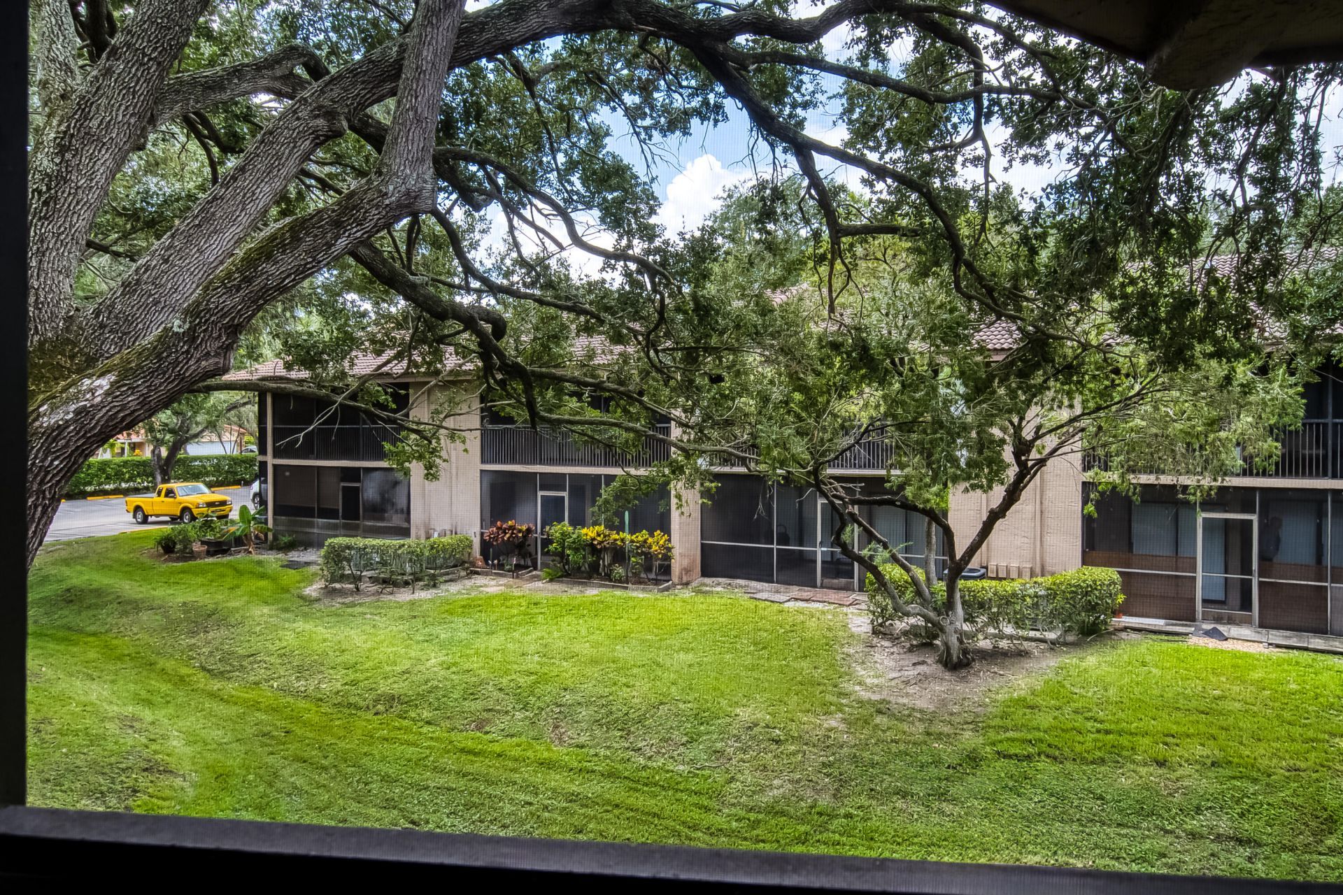 9533 NW 2nd Place, Unit 2-L, Coral Springs, FL 33071 Photo