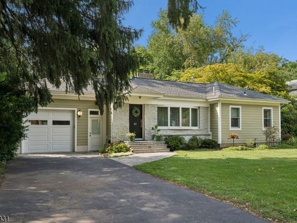 75 Birchwood Knls, Lawrence, NJ 08648