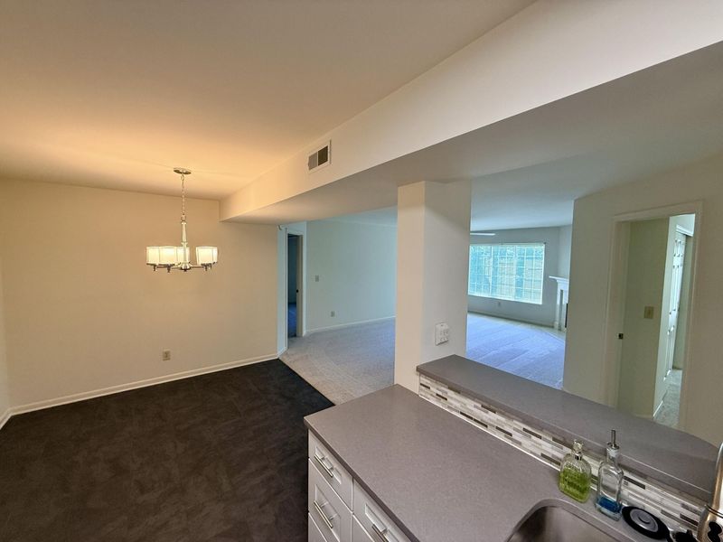 568 Cloverfield Lane, Unit 203, Covington, KY 41011 Photo 17