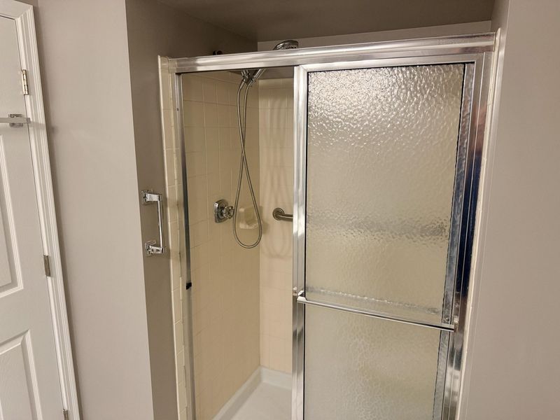 568 Cloverfield Lane, Unit 203, Covington, KY 41011 Photo 26