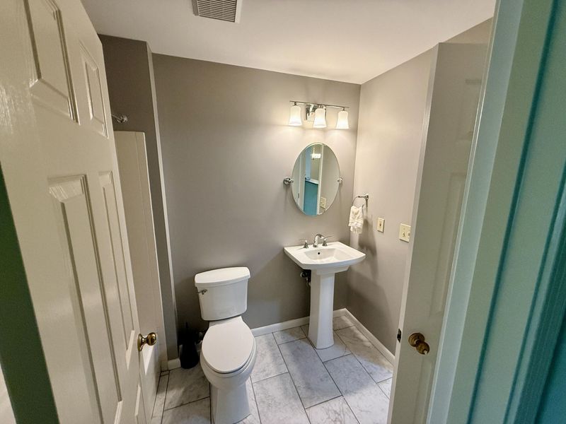 568 Cloverfield Lane, Unit 203, Covington, KY 41011 Photo 27