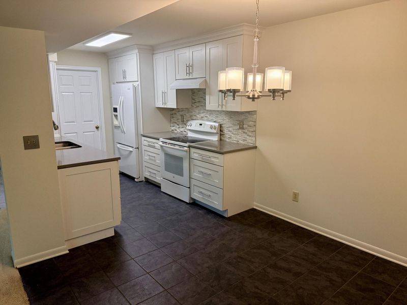 568 Cloverfield Lane, Unit 203, Covington, KY 41011 Photo 5