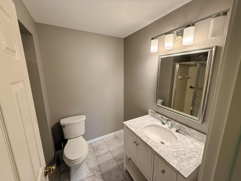 568 Cloverfield Lane, Unit 203, Covington, KY 41011 Photo 9