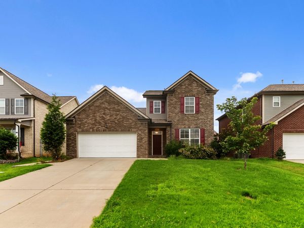 606 Green Meadow Ln , Smyrna, TN 37167