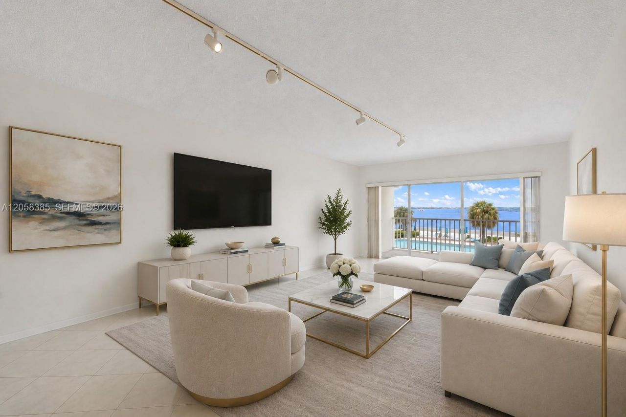 300 Bayview Dr , Unit 202, Sunny Isles Beach, FL 33160 Photo