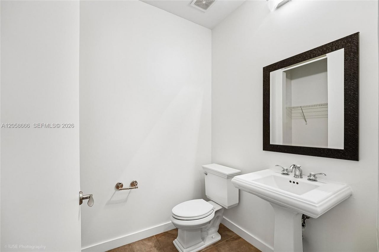 365 SE 6th Ave , Unit 308, Delray Beach, FL 33483 Photo