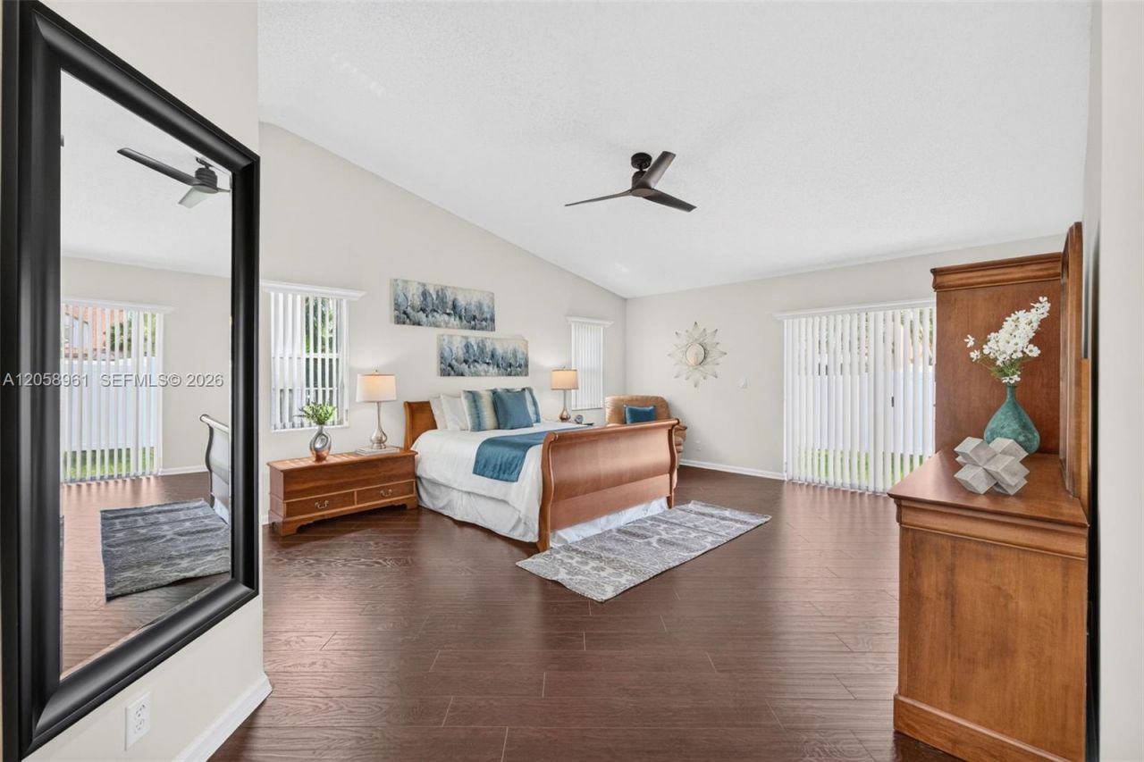 19352 NW 11th St, Pembroke Pines, FL 33029 Photo