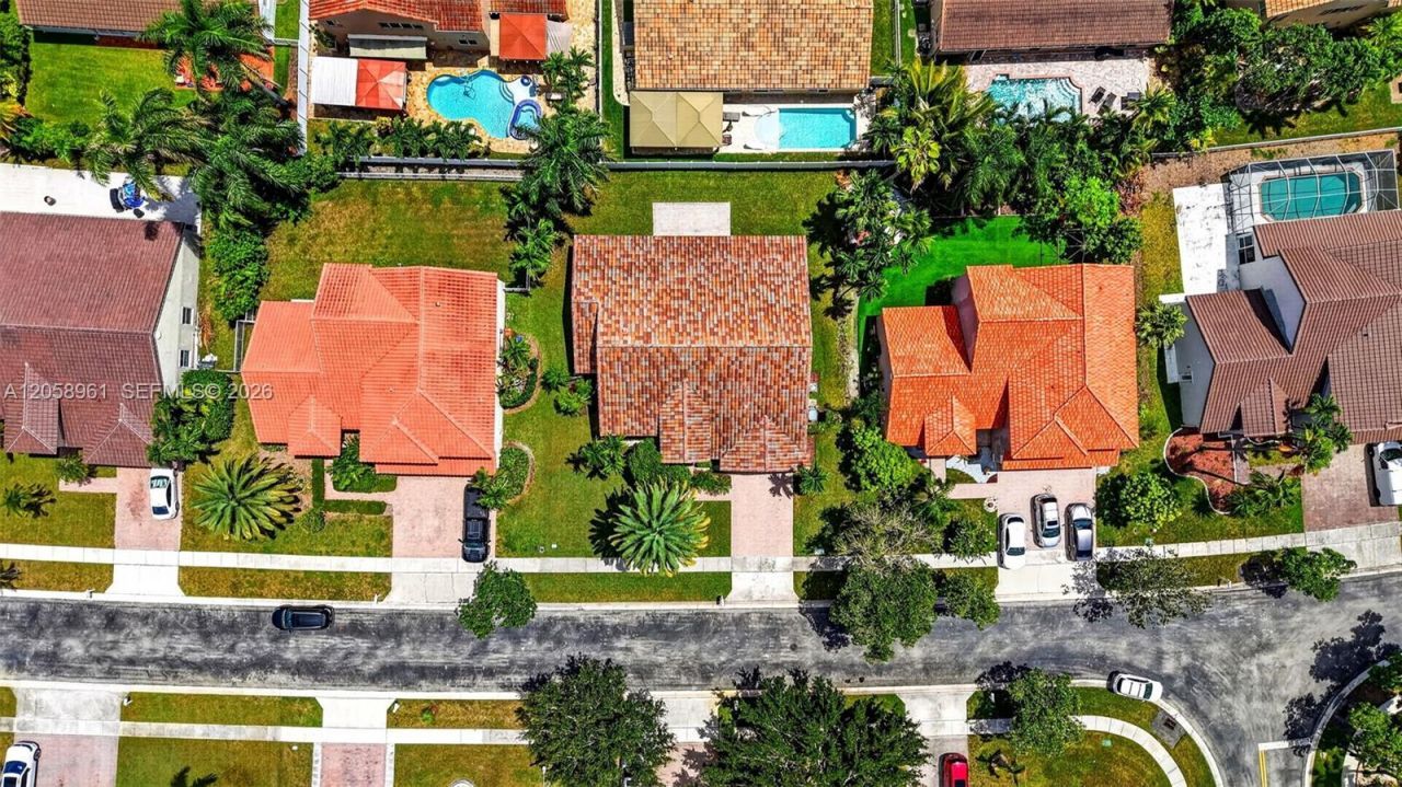 19352 NW 11th St, Pembroke Pines, FL 33029 Photo