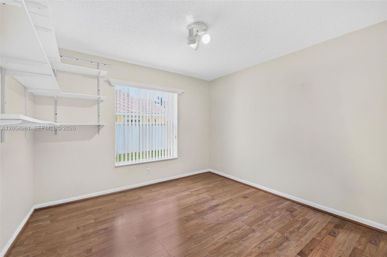 19352 NW 11th St, Pembroke Pines, FL 33029 Photo