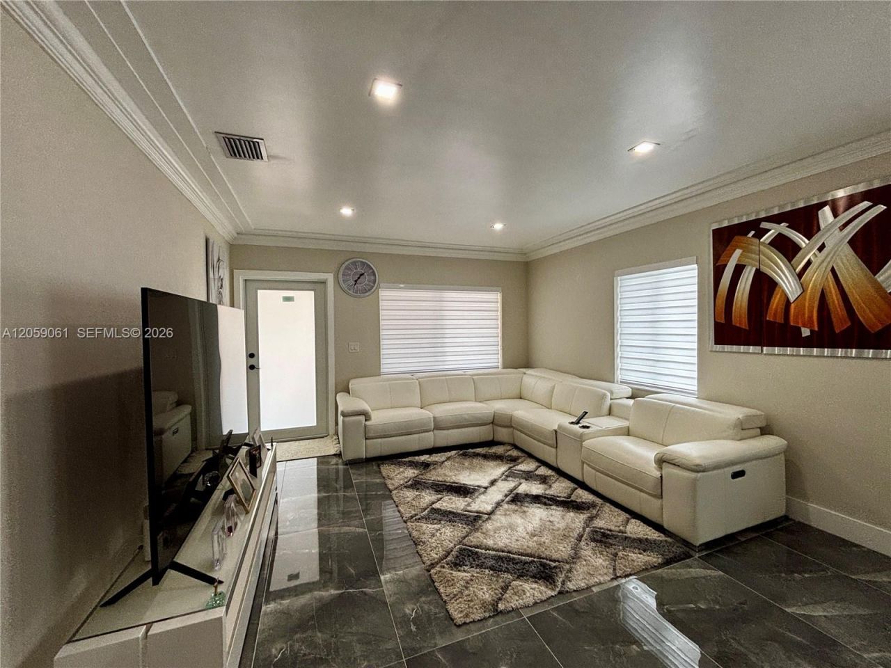 1043 NW 33rd St, Unit Front, Miami, FL 33127 Photo