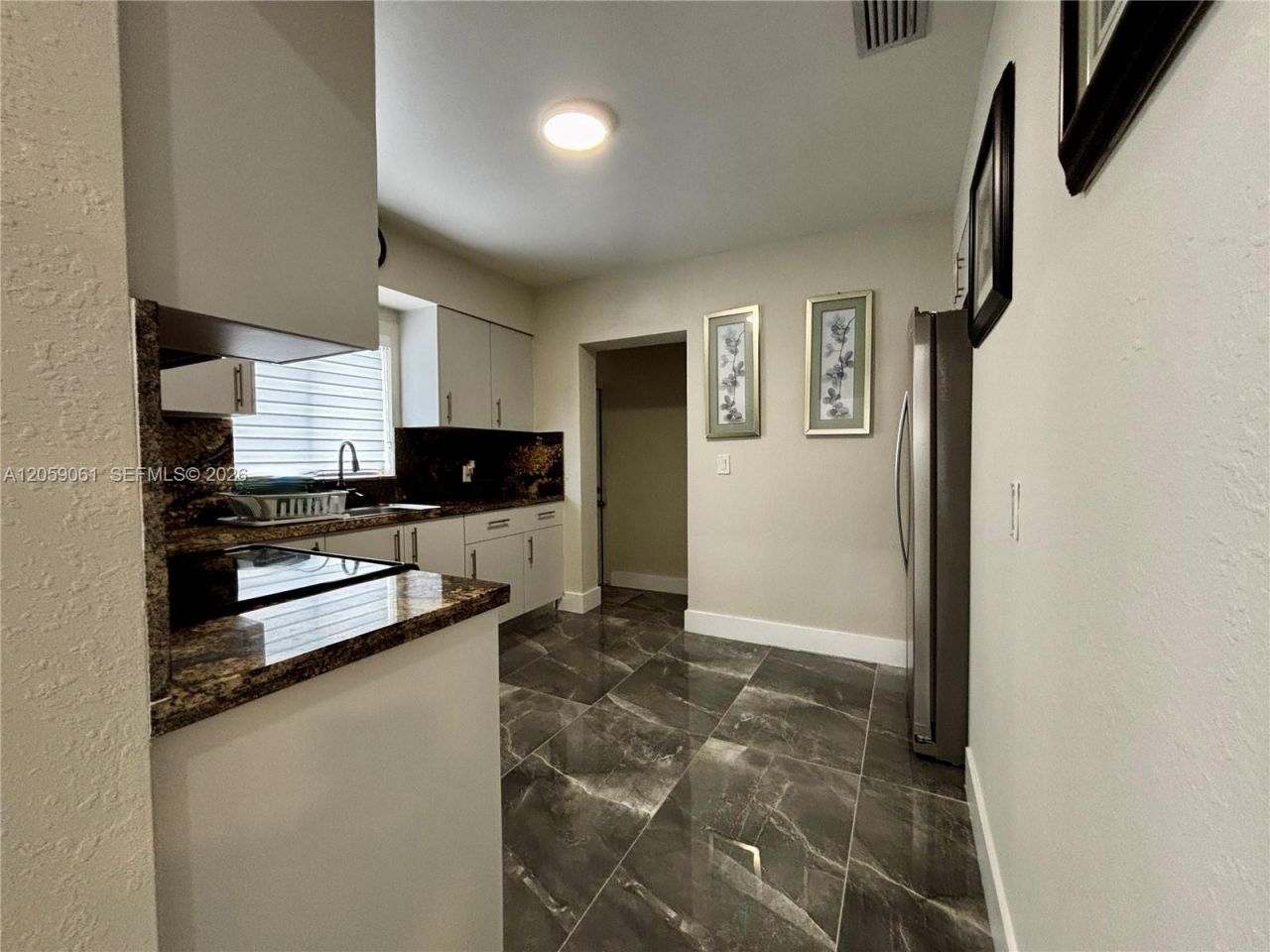 1043 NW 33rd St, Unit Front, Miami, FL 33127 Photo