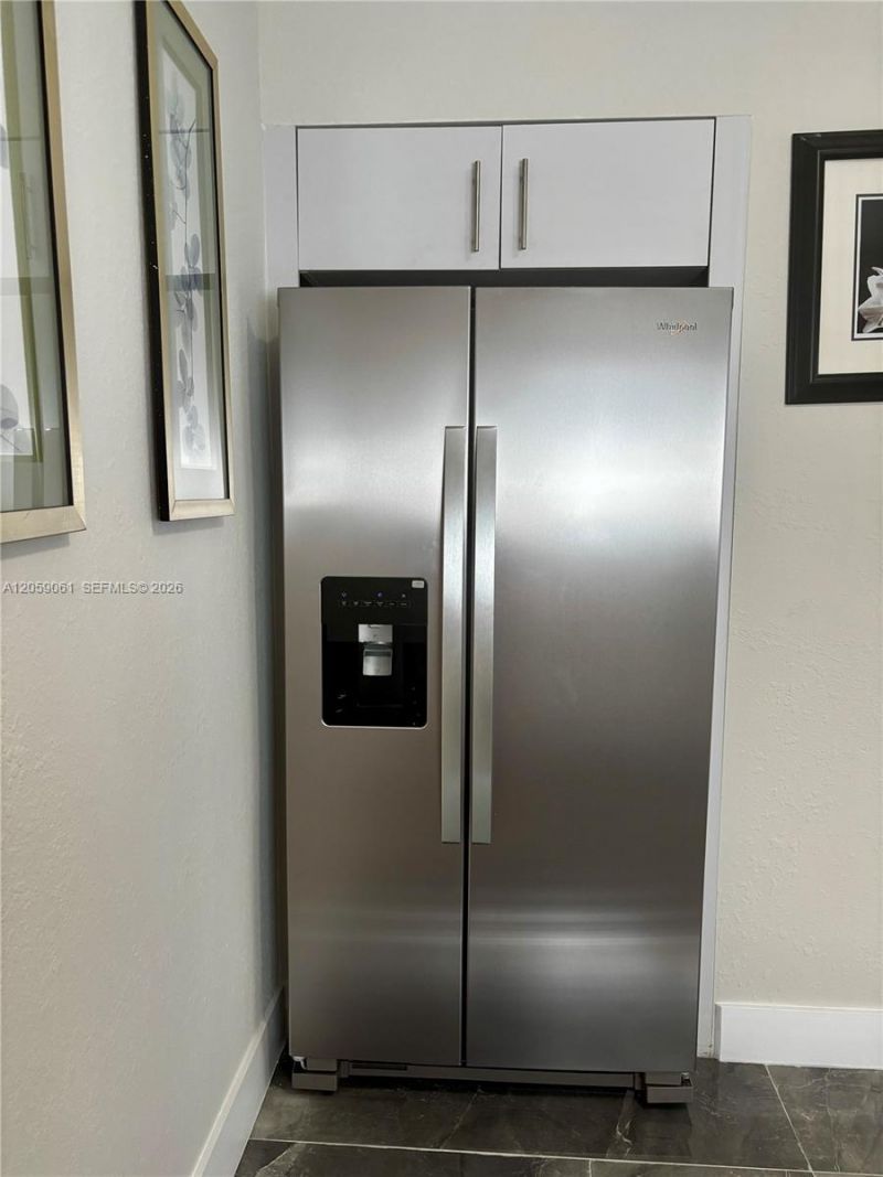 1043 NW 33rd St, Unit Front, Miami, FL 33127 Photo