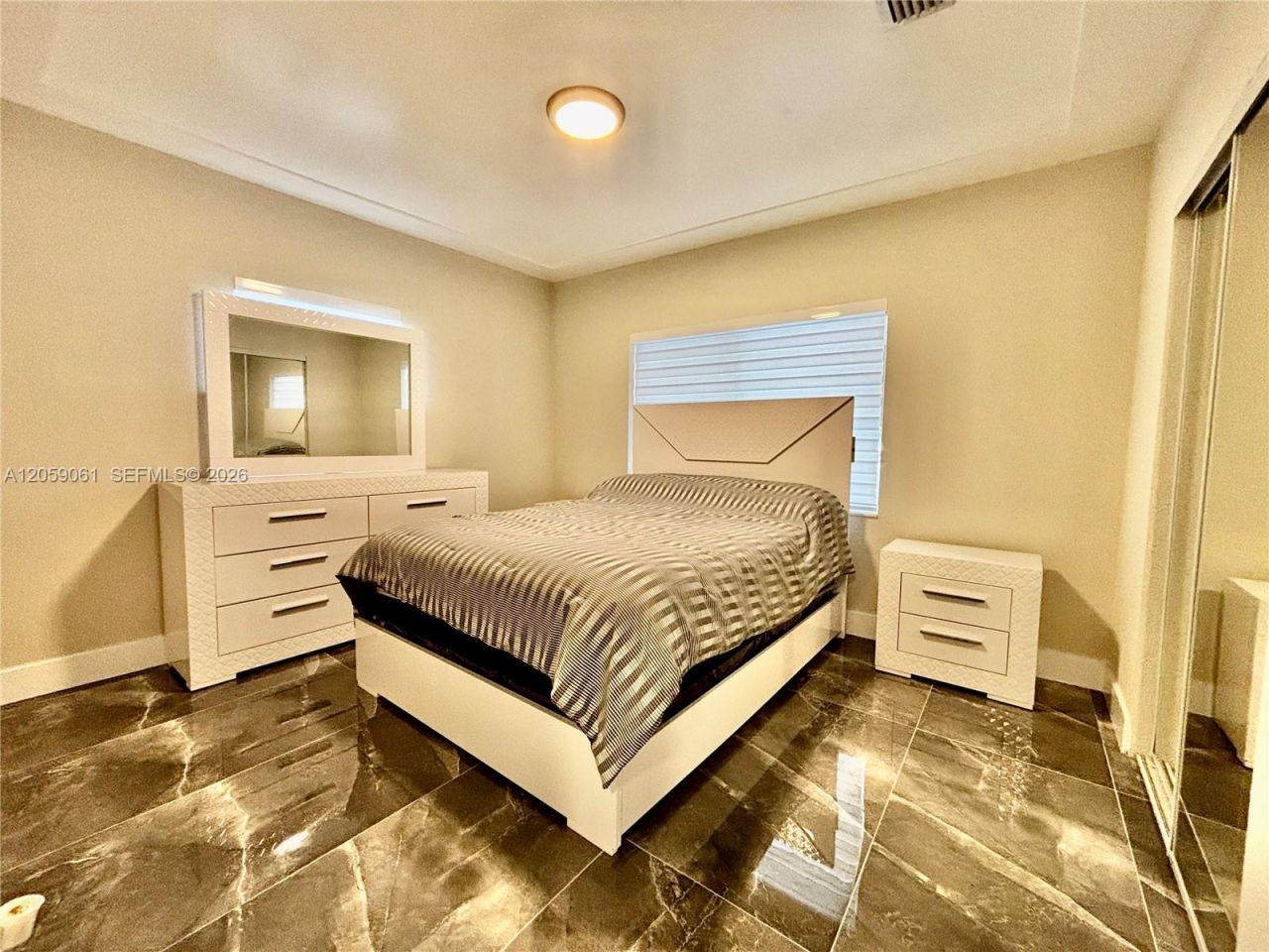1043 NW 33rd St, Unit Front, Miami, FL 33127 Photo