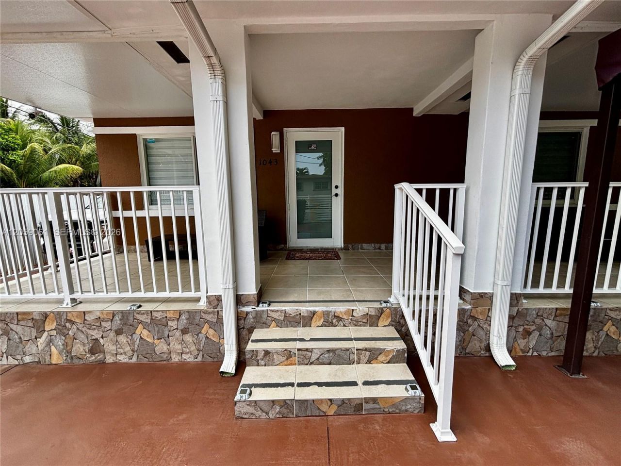 1043 NW 33rd St, Unit Front, Miami, FL 33127 Photo